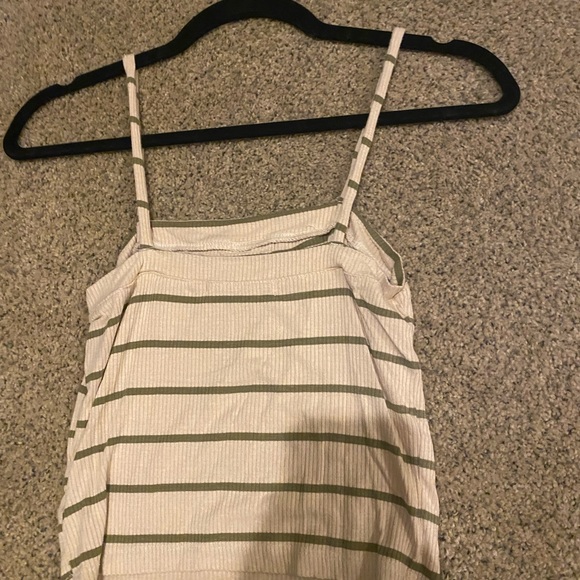 Croptop - Picture 2 of 2